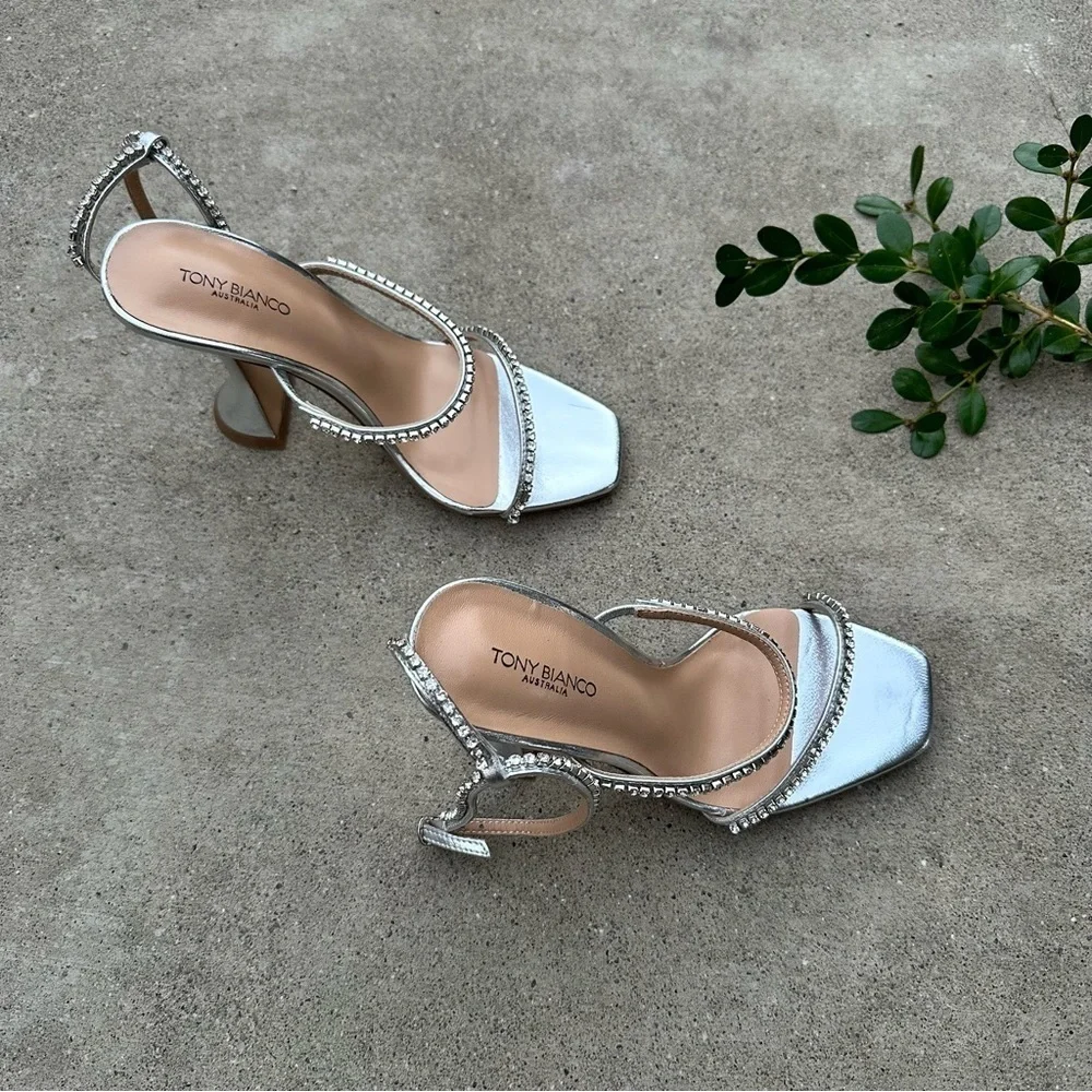 Tony Bianco Shy Sandal in Silver Metallic Size 5.5